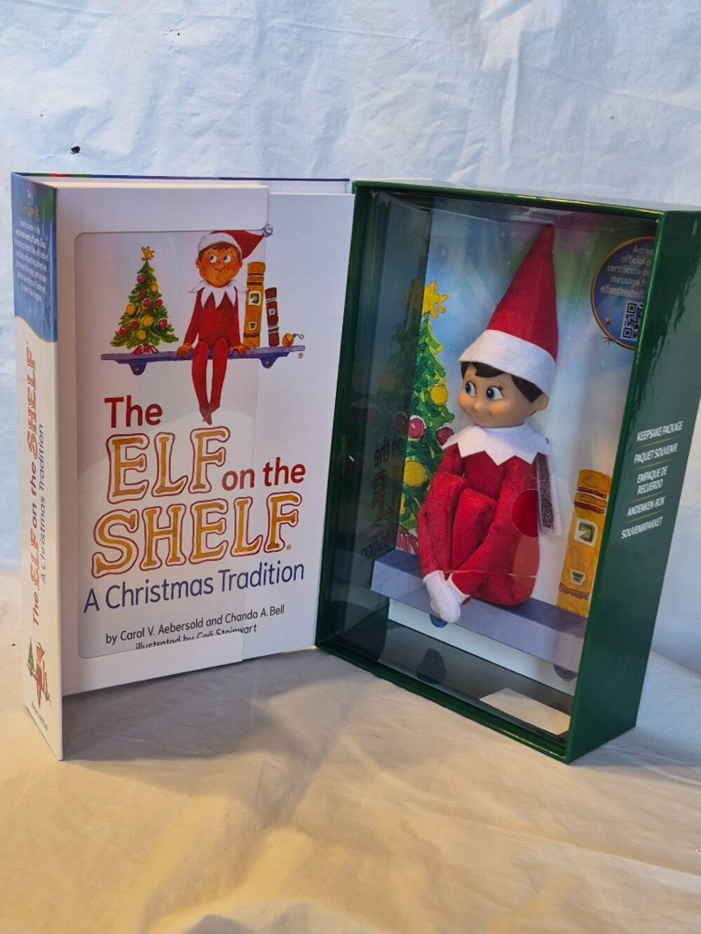 NEW in Box White Boy Elf on the Shelf Doll + Book Box Set - Picture 2 of 8